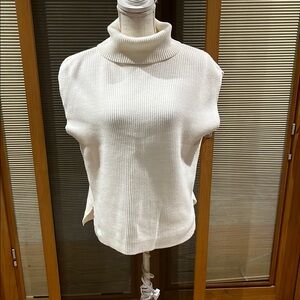 Turtleneck sleeveless oversized sweater - size XS